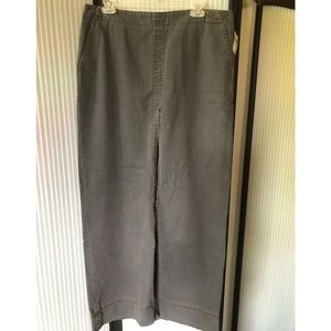 NWT DKNY long skirt 100% cotton. Long slip in front is 31”. Never worn.